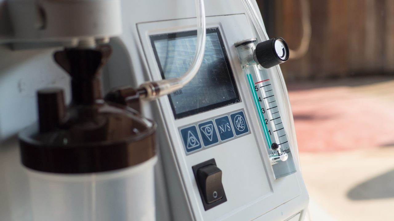 Home stationary oxygen concentrator device